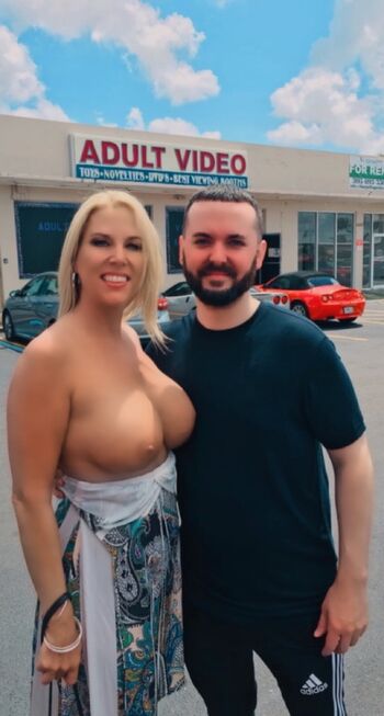 Jenny Jizz