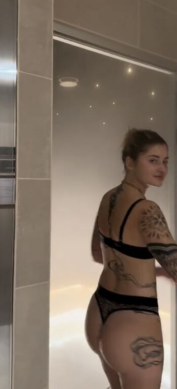 Full leaked Gingereddit/ private onlyfans photo