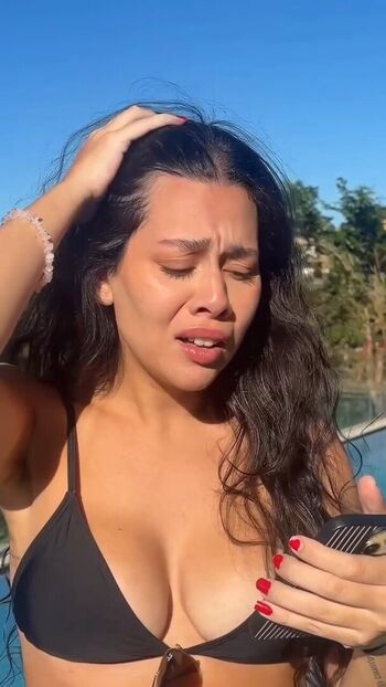 Julia_alvarengaa