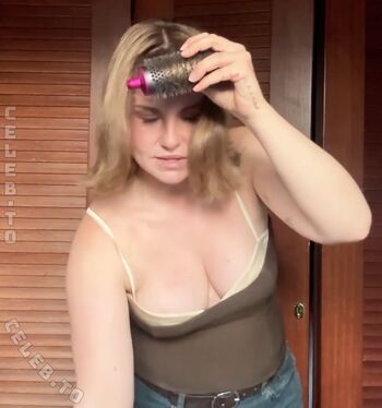 Full leaked Kellymissesvlog page private onlyfans photo