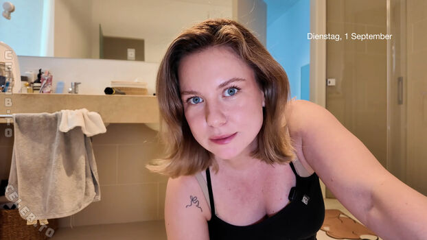 Full leaked Kellymissesvlog page private onlyfans photo