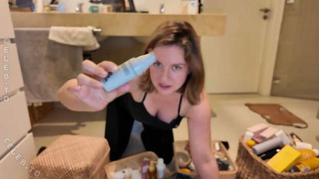 Full leaked Kellymissesvlog page private onlyfans photo