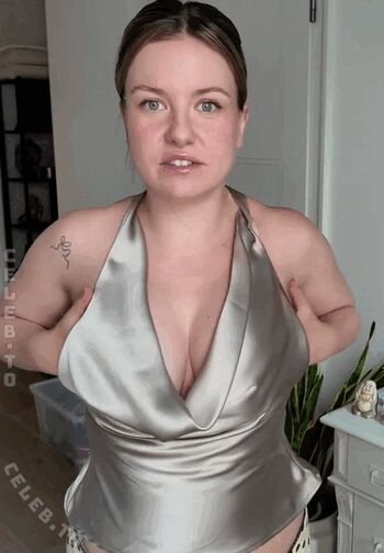 Full leaked Kellymissesvlog private onlyfans photo