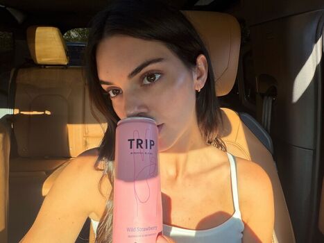 Full leaked Kendall jenner  page private onlyfans photo