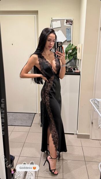Full leaked Laura beatricee private onlyfans photo