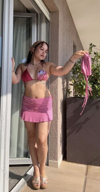 Full leaked Laurassoberlife private onlyfans photo