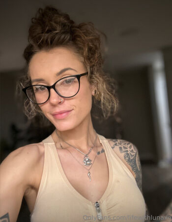 lifewithlunaxo