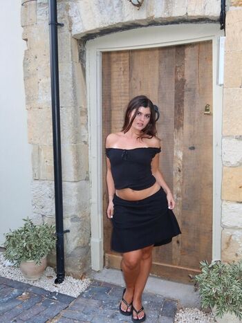 Full leaked Livefitelle page private onlyfans photo