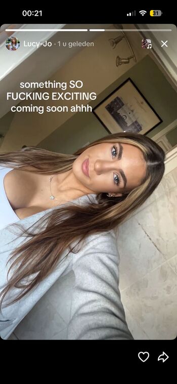 Full leaked Lucyy moss page private onlyfans photo
