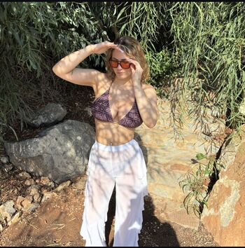 Full leaked Lucyy moss private onlyfans photo