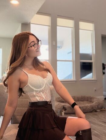 Full leaked Lyssaurora private onlyfans photo