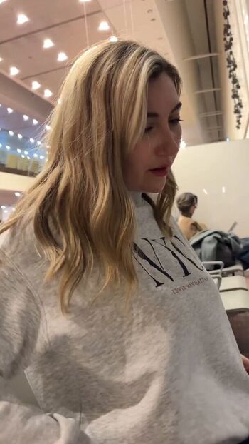 Full leaked Maddieholland private onlyfans photo