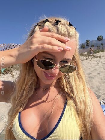 Full leaked Mavie noelle page private onlyfans photo
