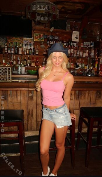 Full leaked Mavie noelle page private onlyfans photo