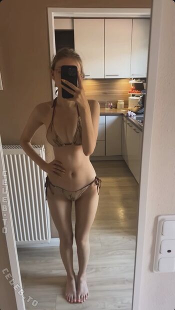 Full leaked Meleomanie private onlyfans photo