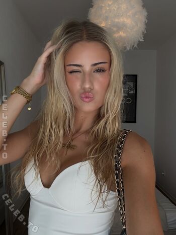 Full leaked Mia gnr private onlyfans photo
