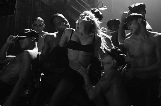 Full leaked Miley cyrus page private onlyfans photo
