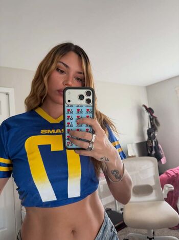 Full leaked Morgane lvrn/ private onlyfans photo