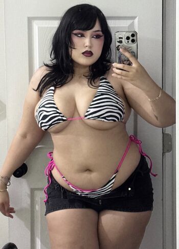Full leaked Obscuremilk private onlyfans photo