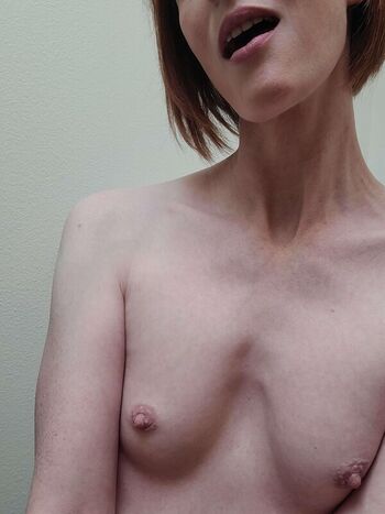 Full leaked Petitepetwifey private onlyfans photo