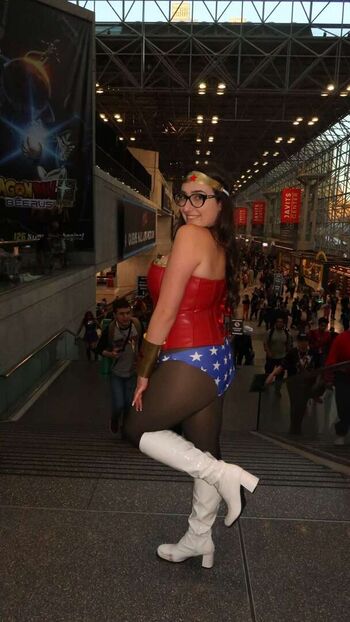 qveenjulia