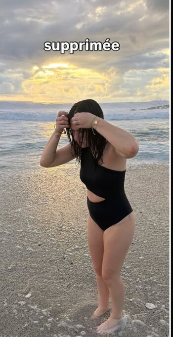 Full leaked Rose thr private onlyfans photo