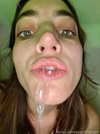 Full leaked Roxyrose private onlyfans photo