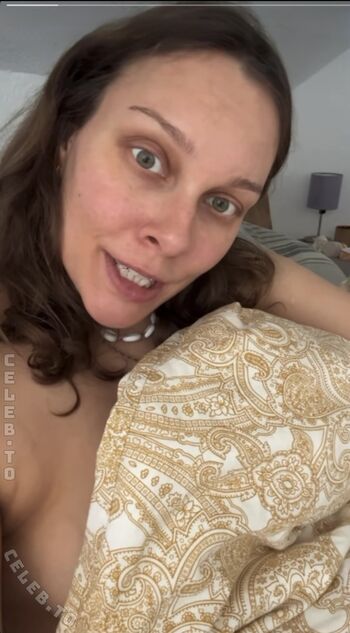 Full leaked Sabrina outdoor private onlyfans photo