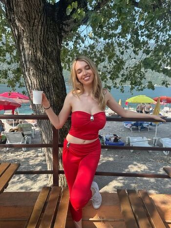 Full leaked Serena skybourne page private onlyfans photo