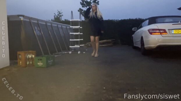 Full leaked Siswet private onlyfans photo