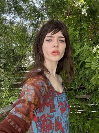 Full leaked Sophie thatcher  page private onlyfans photo