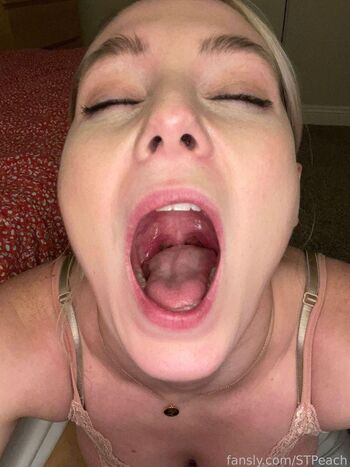 Full leaked Stpeach  page private onlyfans photo