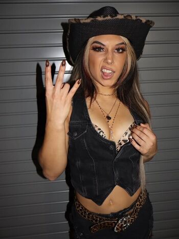 Full leaked Thea hail private onlyfans photo