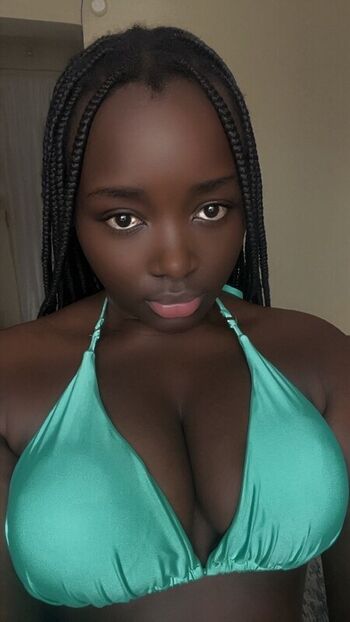 Full leaked Therealmelaniee private onlyfans photo