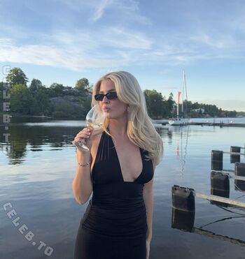 Full leaked Tildekindahl private onlyfans photo