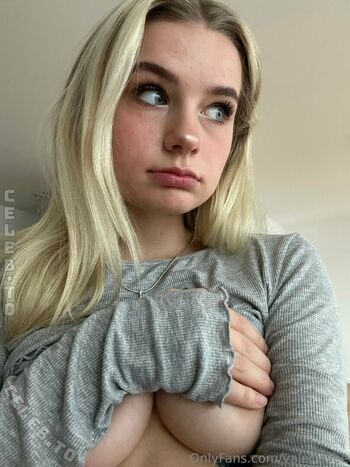 Full leaked Valeriavee private onlyfans photo