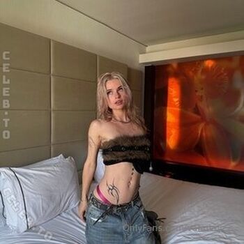 Full leaked Valeriavee private onlyfans photo