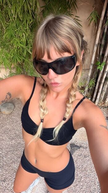 Full leaked Victoria de angelis private onlyfans photo