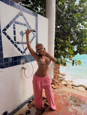 Full leaked Wahyne private onlyfans photo