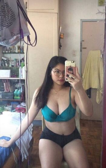 Full leaked Saman ansari/ private onlyfans photo