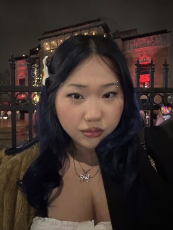 Full leaked Nude muse / private onlyfans photo