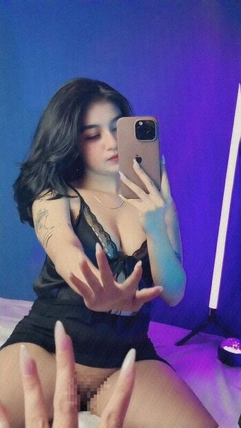 Full leaked Princesschurro/ private onlyfans photo