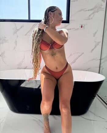 Full leaked Woah vicky  page private onlyfans photo