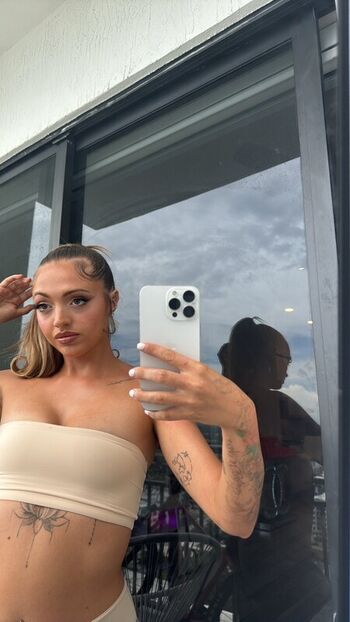 Full leaked Woah vicky private onlyfans photo