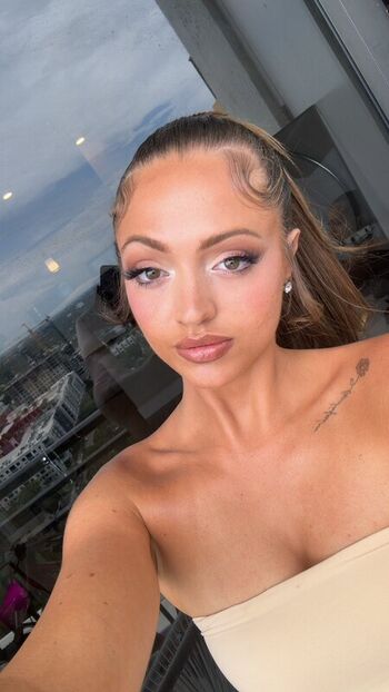 Full leaked Woah vicky private onlyfans photo