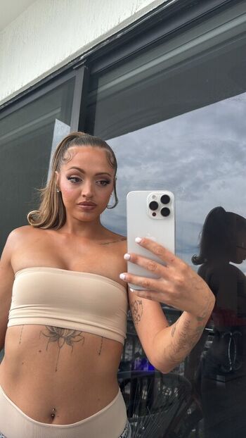 Full leaked Woah vicky private onlyfans photo