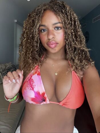 Full leaked Xoawu private onlyfans photo