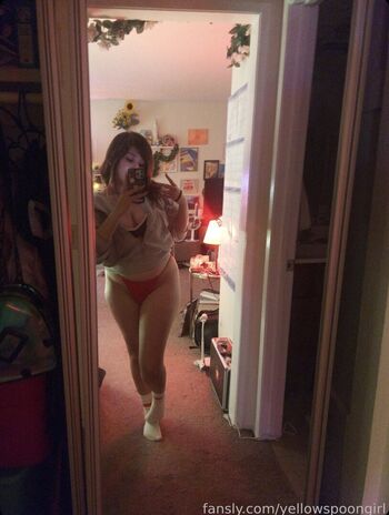 Full leaked Yellowspoongirl page private onlyfans photo