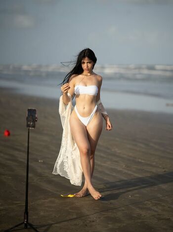Full leaked Yexiray private onlyfans photo