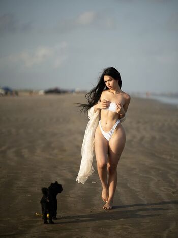 Full leaked Yexiray private onlyfans photo